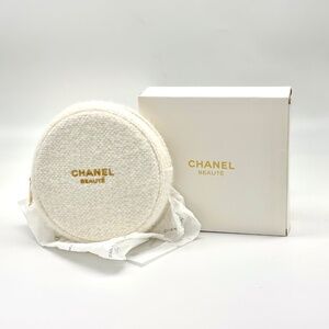 Chanel Beauté 2024 HolidayRound Zipper Pouch